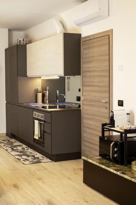 Casa Vacanze Lucia 티라노 외부 사진